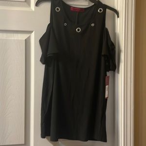 Ladies shoulder peek-boo blouse
